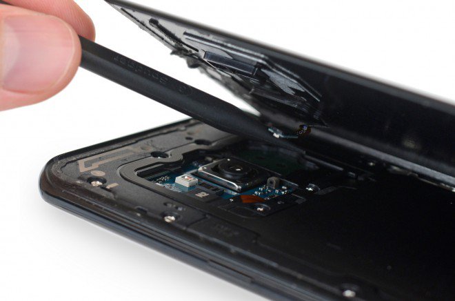 Galaxy S8+ Plus teardown 1