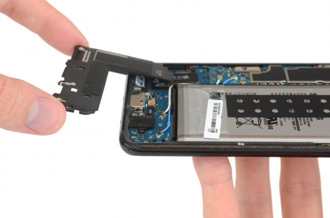 Galaxy S8+ Plus teardown 4