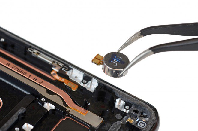Galaxy S8+ Plus teardown 9